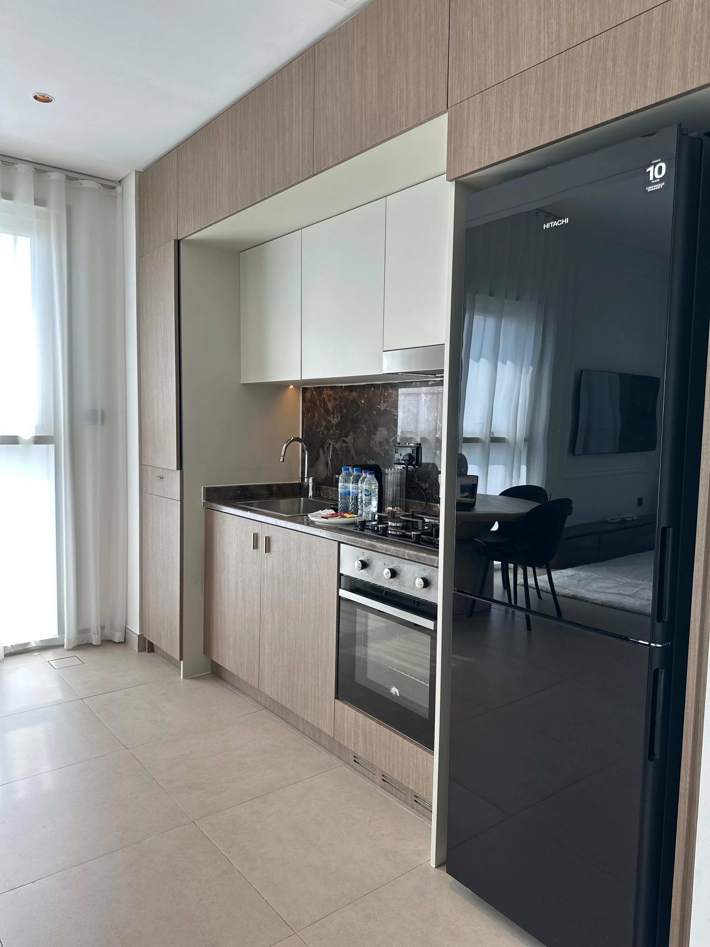 Upgraded fully furnished | Corner Unit