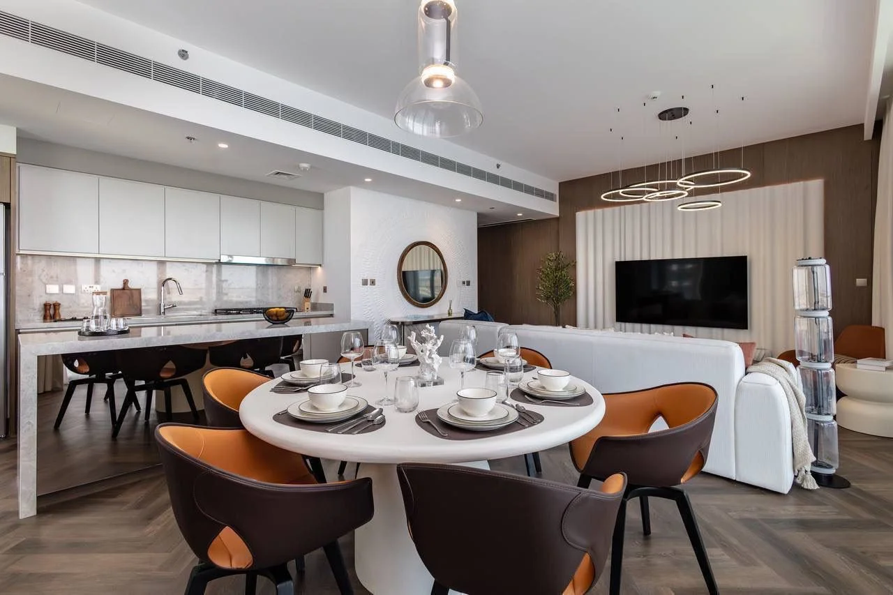 Stunning 3-Bedroom Apartment with Palm View at Beach Isle