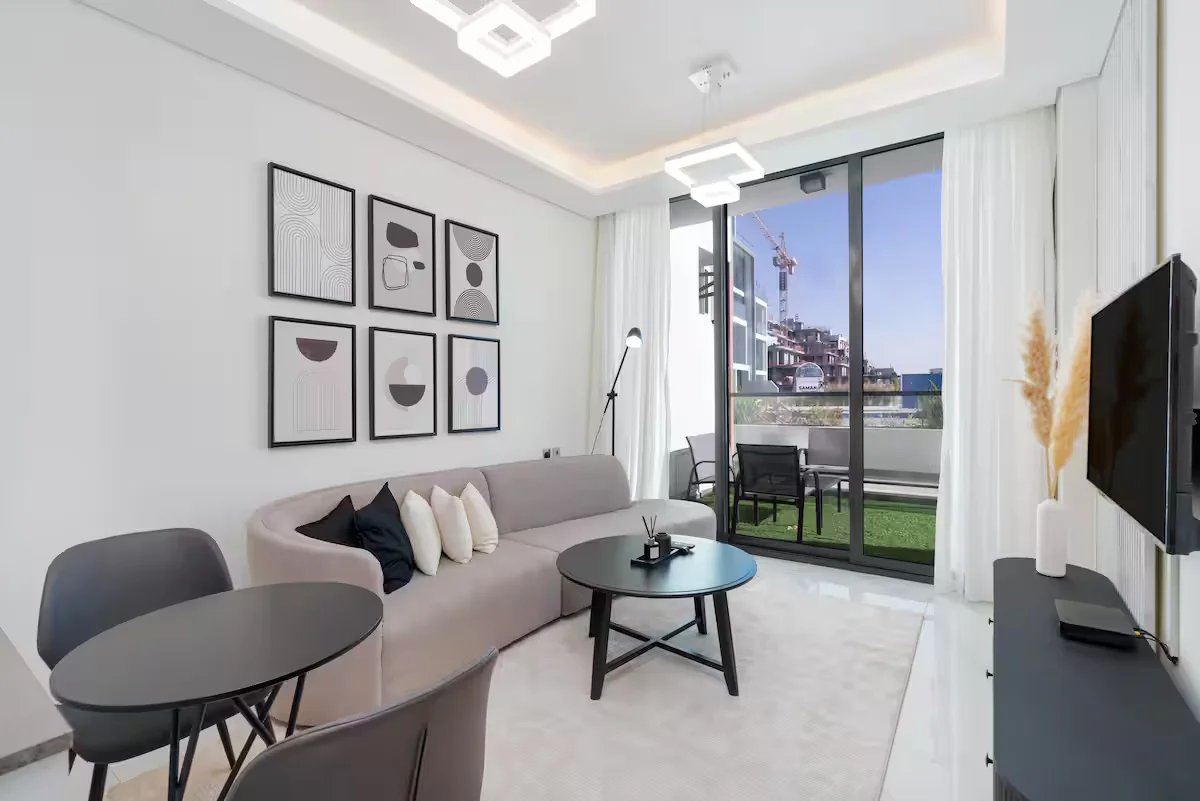 Modern 1BR Apartment | Pool View | Prime Arjan Location