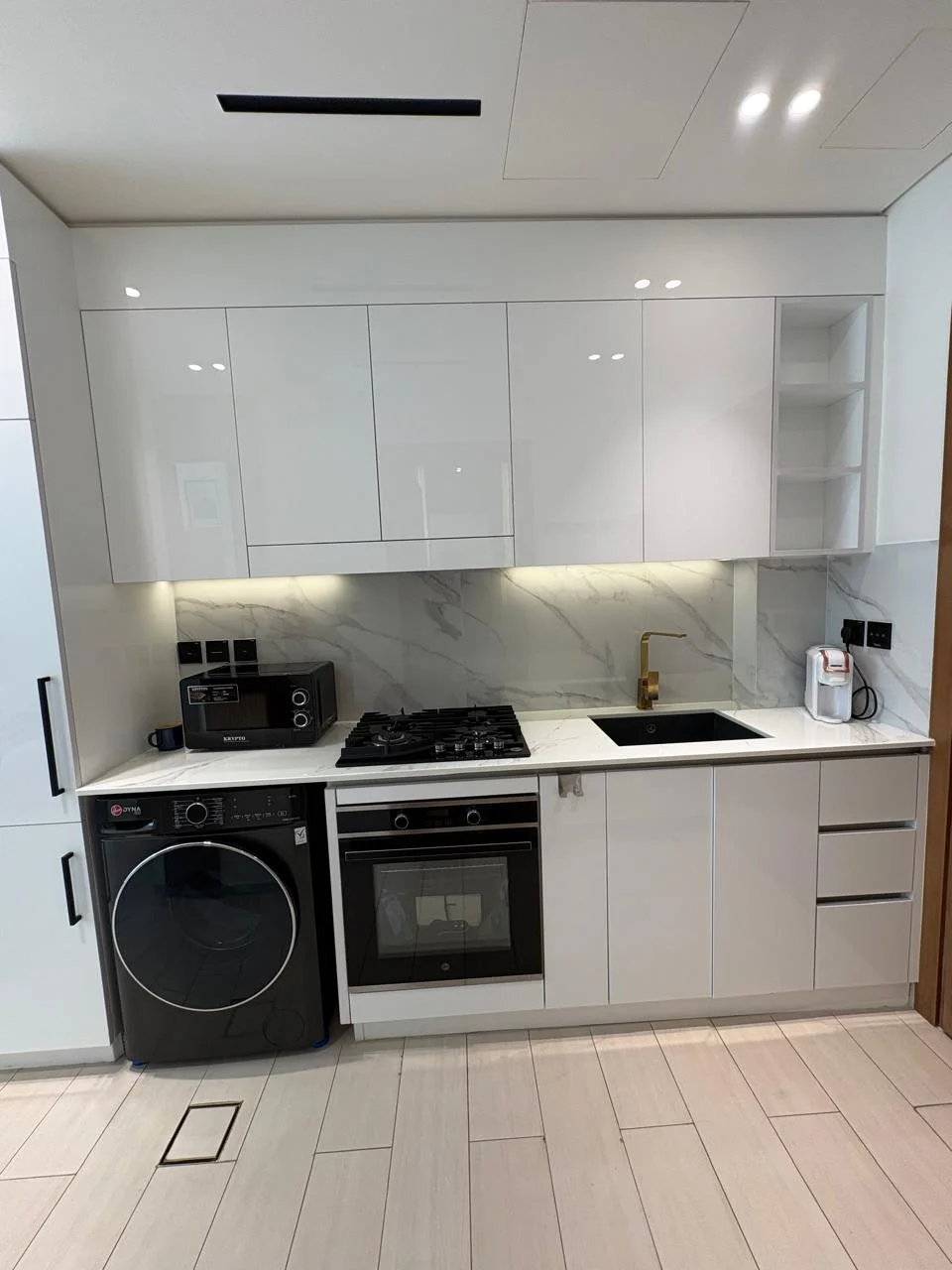 Spacious Studio for Rent | Prime JVC Location